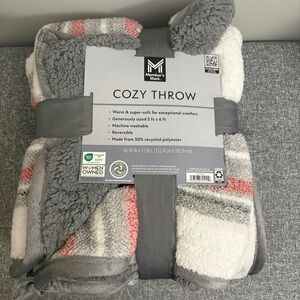Member's Mark Cozy Throw Blanket - Gray, White, Pink
